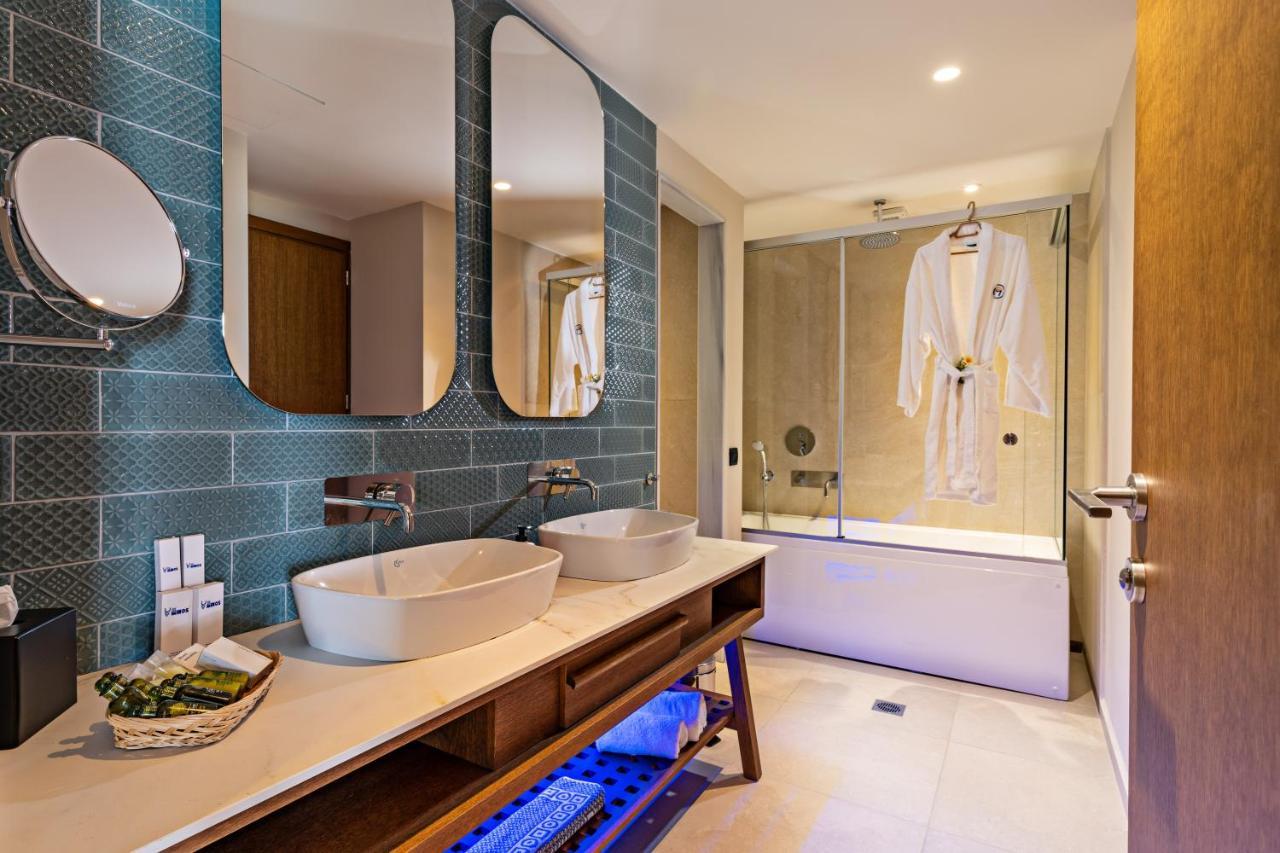 Minos Ambassador Suites & Spa - Adults Only ريثيمنو المظهر الخارجي الصورة